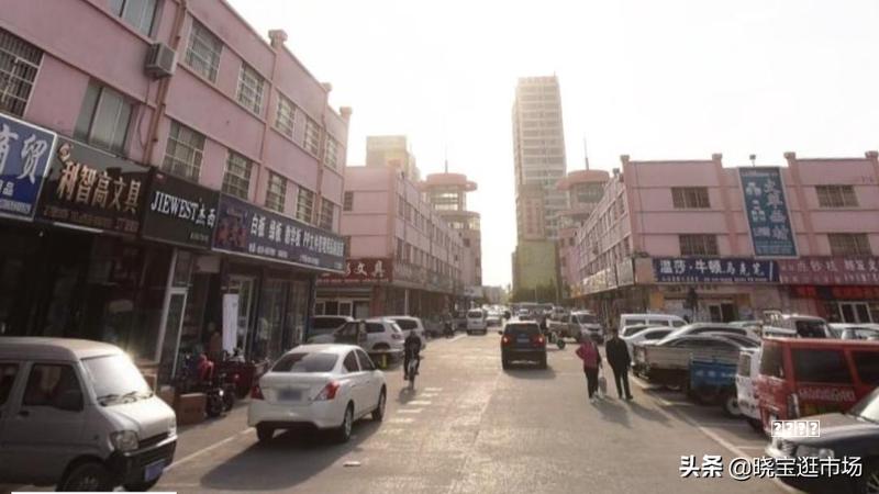 路易威登包包五金件掉色，被人说是假货，鉴定师一句道破其中玄机